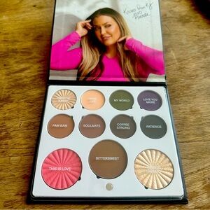 New Unconditional Mini Mix Face/Eyeshadow Palette